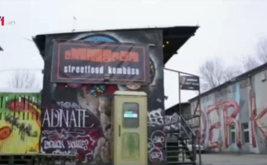 Đức: Hộp đêm nhỏ bằng bốt điện thoại