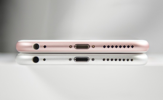 Hơn 200.000 người đệ đơn xin Apple giữ lại jack 3,5 mm trên iPhone 7