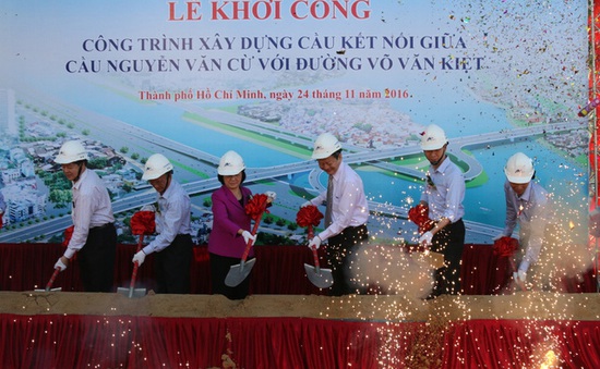 Xây đường dẫn kết nối cầu Nguyễn Tri Phương với đại lộ Võ Văn Kiệt