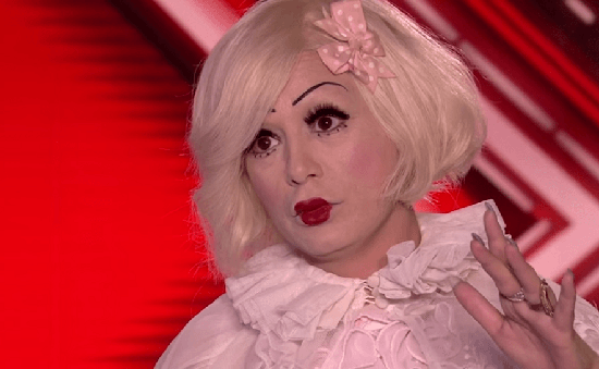 Giám khảo The X-Factor sợ hãi trước búp bê sống biết hát