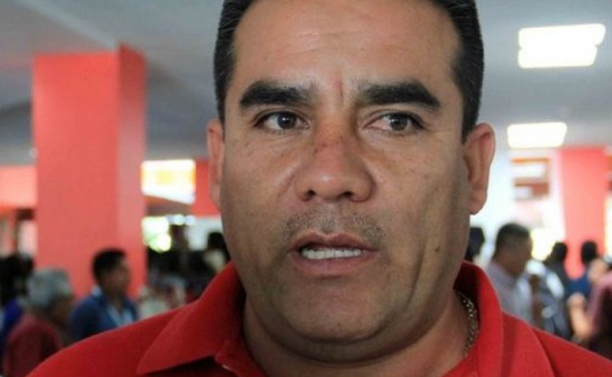 Mexico: Thị trưởng bị bắn chết bên bàn ăn