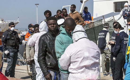 Cảnh sát Italy bị cáo buộc đối xử tàn tệ với người xin tị nạn