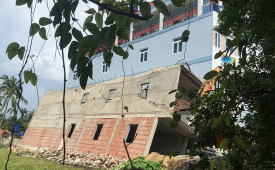 TP.HCM: Nhà 2 tầng ở Củ Chi sụt lún, đổ sập trong đêm