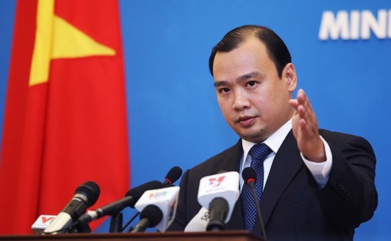 Việt Nam yêu cầu Trung Quốc rút giàn khoan khỏi khu vực vùng biển ngoài cửa Vịnh Bắc Bộ