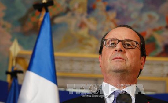 Tổng thống Pháp cân nhắc gia hạn tình trạng khẩn cấp