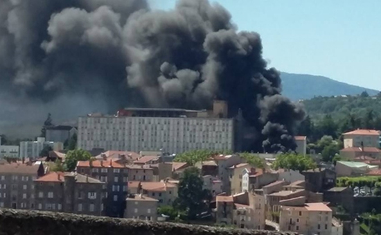 Pháp: Bệnh viện sơ tán do nổ bình gas