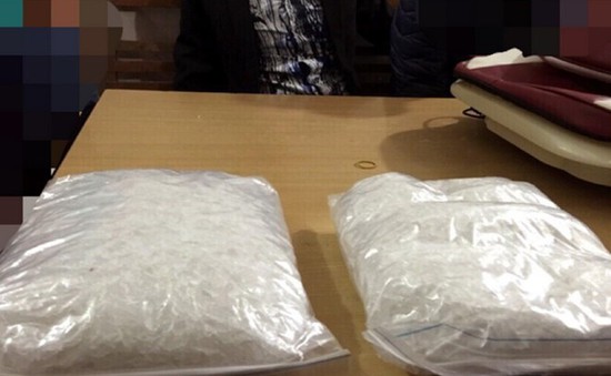 Phát hiện nữ hành khách người nước ngoài vận chuyển 1,6kg ma túy