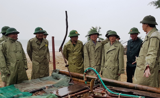 PTTg Vũ Đức Đam kiểm tra công tác phòng chống bão số 3 tại Thanh Hóa