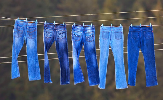 CEO Levis: Muốn quần jean bền lâu thì... đừng giặt!