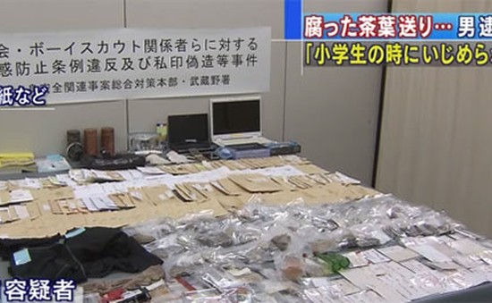 Người đàn ông Nhật gửi 500 túi rác đến các bạn học cũ để trả đũa