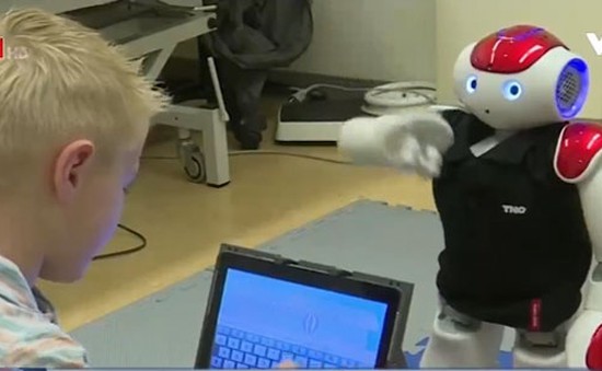 Robot giúp trẻ mắc bệnh đái tháo đường tự kiểm tra sức khỏe