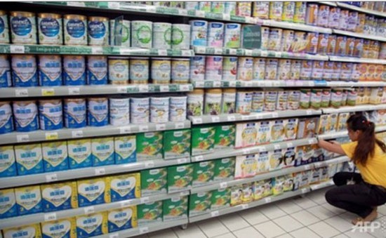 Trung Quốc bắt đối tượng làm giả sữa công thức