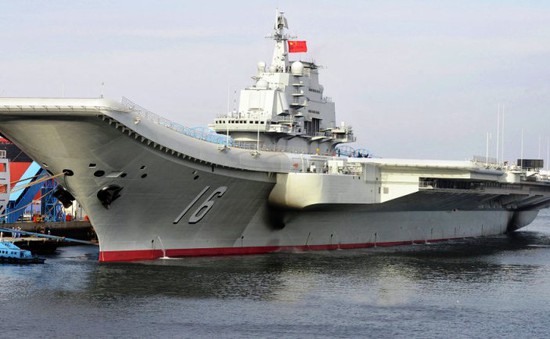Nhật Bản theo dõi tàu sân bay Trung Quốc