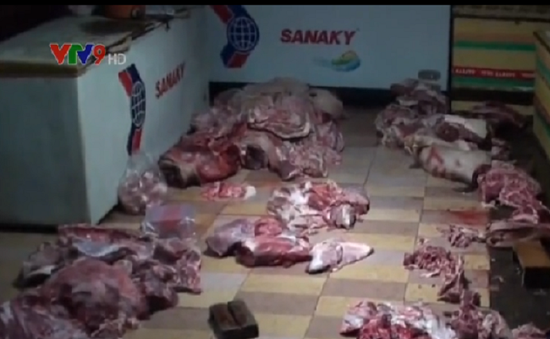 Bắt cơ sở sơ chế thịt heo chết, nhiễm bệnh tại Đồng Nai