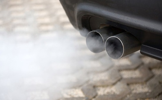 Từ 25/1, thu phí khí thải 16 triệu đồng với ô tô dưới 7 chỗ