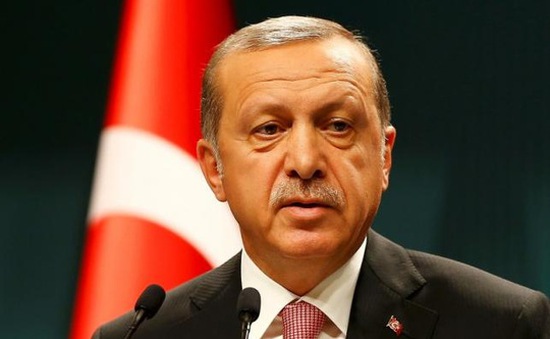Tổng thống Thổ Nhĩ Kỳ nghi ngờ nước ngoài dính líu cuộc đảo chính
