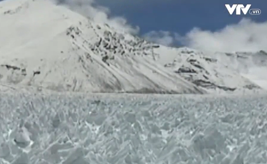 Trái đất ấm lên, hồ băng trên dãy Himalaya trước nguy cơ tràn nước