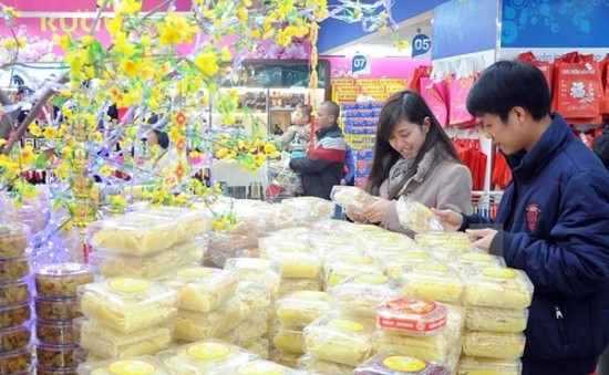 PTTg Nguyễn Xuân Phúc yêu cầu quyết liệt kiểm soát thị trường nội địa dịp Tết