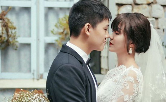 MC Trần Ngọc kết hôn với bạn gái nhiếp ảnh gia