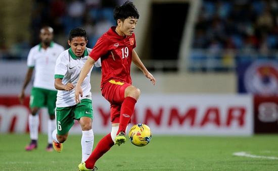VIDEO: ĐT Việt Nam áp đảo trong top những chân chuyền AFF Suzuki Cup 2016