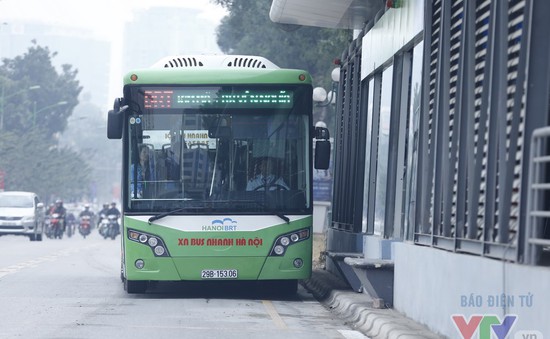 Bus nhanh Hà Nội BRT cần thời gian để phát huy tính ưu việt