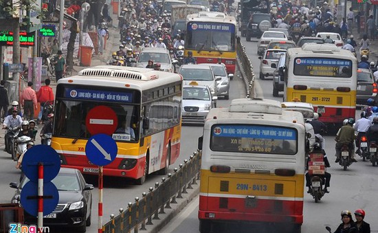 Chính phủ chỉ đạo thanh tra gói thầu xe bus số 72 và 82 của Hà Nội