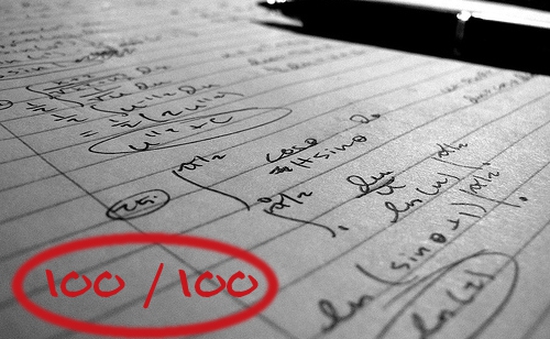 Gần 4.200 bài thi đạt điểm 10: Đề thi dễ hay con em chúng ta giỏi?