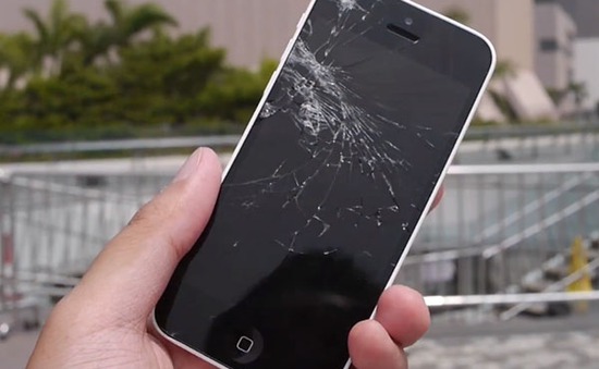 Làm gì khi smartphone của bạn bị vỡ màn hình cảm ứng?