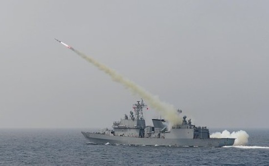 Hàn Quốc tập trận trên biển sau khi Triều Tiên phóng thử tên lửa