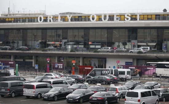 Pháp áp dụng các biện pháp an ninh sân bay mới