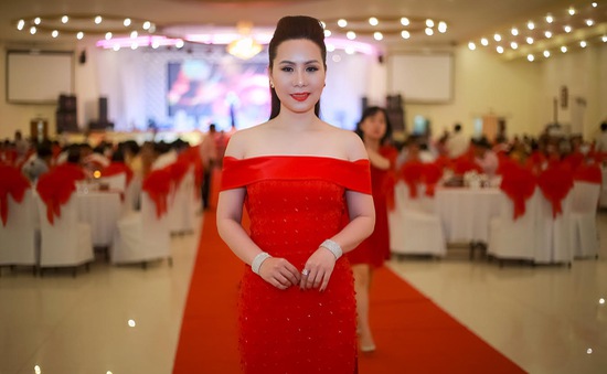 Vẻ đẹp không tuổi của cố vấn ứng xử cuộc thi Hoa hậu Hữu nghị ASEAN 2017