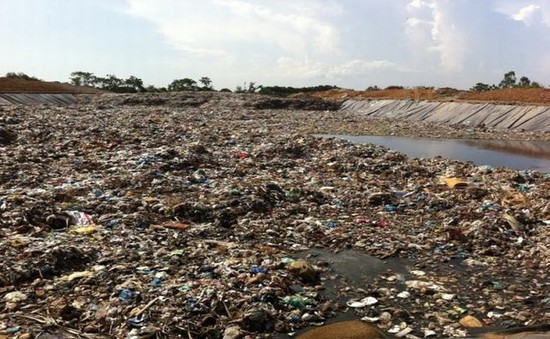 Bãi rác 20.000m2 đang “bức tử” phố biển Sầm Sơn, Thanh Hóa