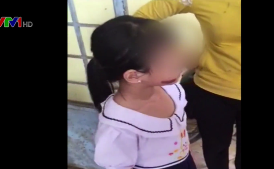 Bé gái 7 tuổi nghi bị bố ruột bạo hành ở Kiên Giang