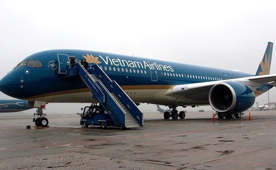 Vietnam Airlines hủy thêm 14 chuyến bay do bão số 12