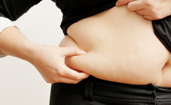 Năng lượng dư thừa: Mỡ bụng tích tụ vì những thói quen không tốt vào buổi  tối | VTV.VN