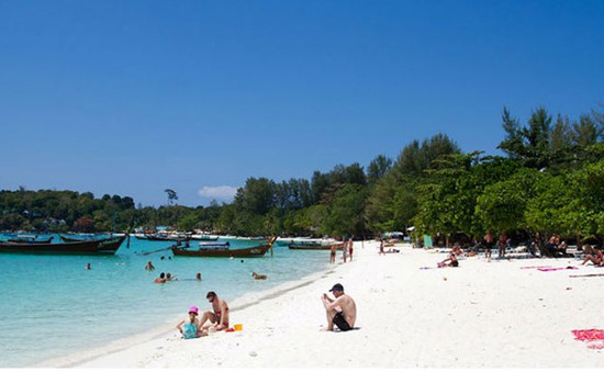 Thái Lan cấm hút thuốc lá ở hơn 20 bãi biển du lịch nổi tiếng