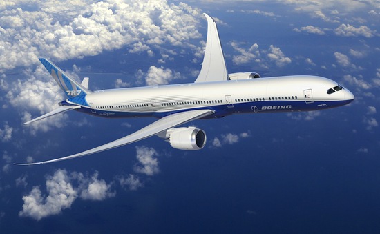 Boeing ra mắt máy bay Dreamliner 787-10 mới