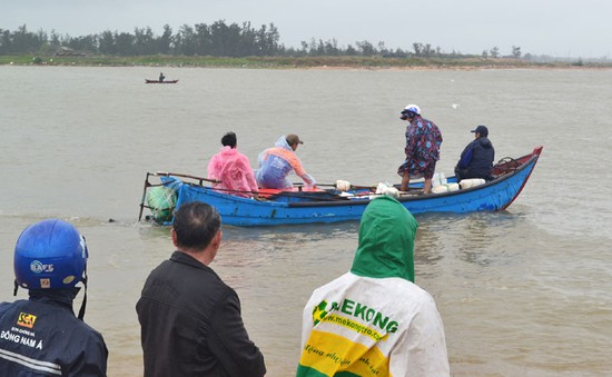 Phú Yên: Luồng lạch bị bồi lấp, cảng cá 53 tỷ đồng ngừng hoạt động