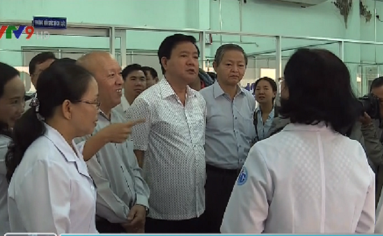 Bí thư Thành ủy TP.HCM thăm và khảo sát Bệnh viện huyện Bình Chánh