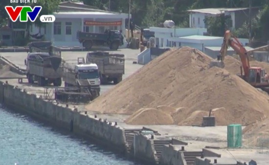 Phú Yên: Xử lý 4.500 m3 cát tập kết tại cảng Vũng Rô