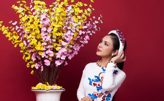 Ngắm bộ ảnh xuân của người đẹp không tuổi Việt Trinh