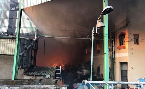Thủ tướng yêu cầu điều tra nguyên nhân vụ cháy công ty Kwong Lung-Meko