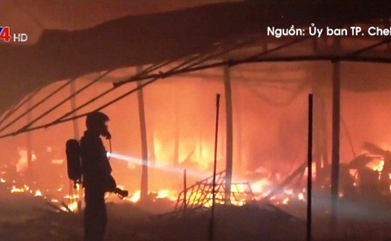 Cháy chợ của người Việt tại Czech: Thiệt hại ước tính 40 tỷ đồng