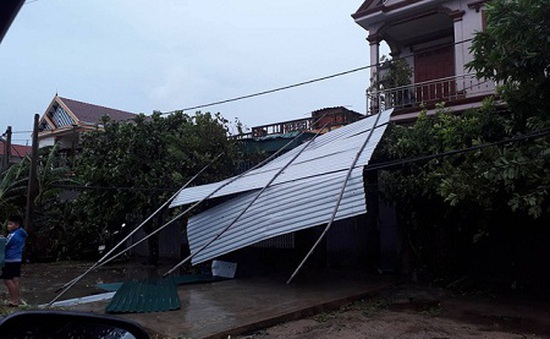 Nhiều địa phương bị ảnh hưởng bởi bão số 2