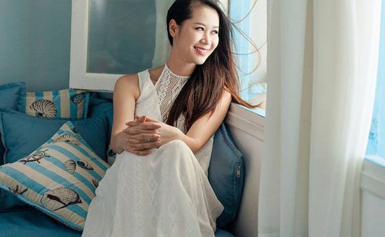 Hoa hậu Dương Thùy Linh tự nhận vòng 1 "khiêm tốn"