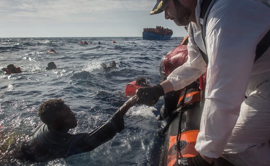 Chìm thuyền ngoài khơi Libya, 31 người di cư thiệt mạng