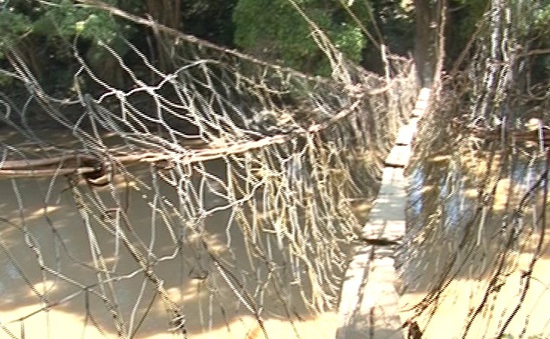 Hàng loạt cầu treo dân sinh ở Kon Tum bị xuống cấp