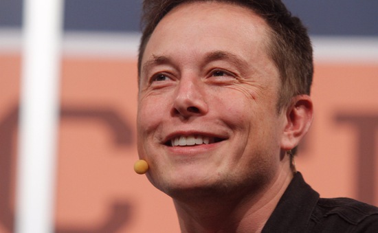 Tỷ phú Elon Musk thắng cược dự án pin tích trữ điện lớn nhất thế giới