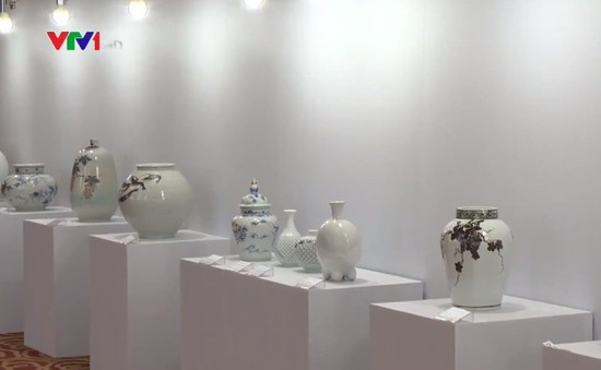 Khám phá nghệ thuật gốm sứ cổ truyền Hàn Quốc