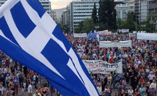 Hy Lạp: Biểu tình phản đối chính sách thắt lưng buộc bụng mới